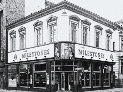 照片: Milestones